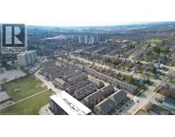 4 WHITEHAVEN Lane - 44