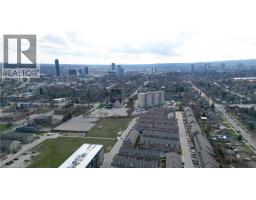 4 WHITEHAVEN Lane - 46