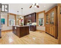 24 QUEENSWAY Drive - 25