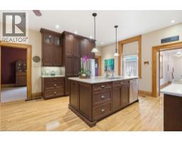 24 QUEENSWAY Drive - 26