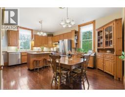 24 QUEENSWAY Drive - 7