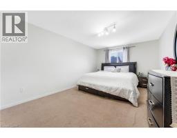 142 DUBRICK Crescent - 20