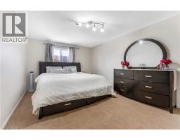 142 DUBRICK Crescent - 21