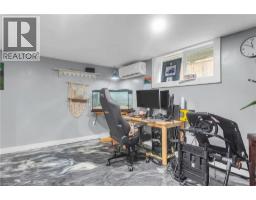 26 STAFFORD Street - 27