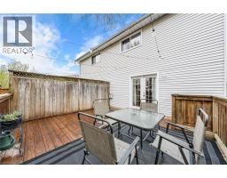 111 CONNELLY Drive - 32