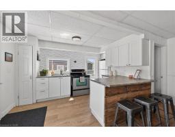 11 WALTER Street - 15