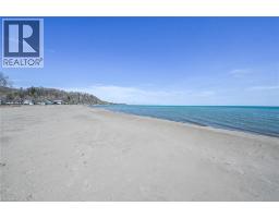 11 WALTER Street - 46