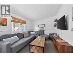 11 WALTER Street - 9