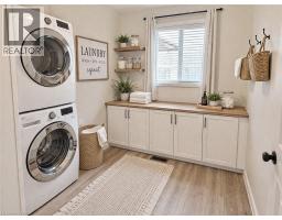 7 SPRUCE GROVE Court - 22