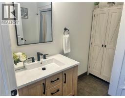 7 SPRUCE GROVE Court - 23