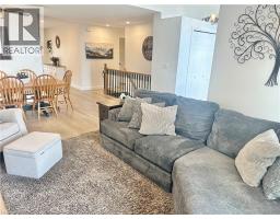 7 SPRUCE GROVE Court - 9