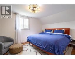 239 METCALFE Street N - 10