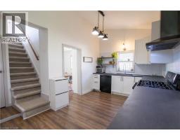 239 METCALFE Street N - 5