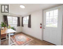 239 METCALFE Street N - 8