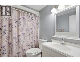 16 ENFIELD Crescent - 21