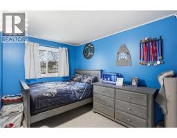 16 ENFIELD Crescent - 22