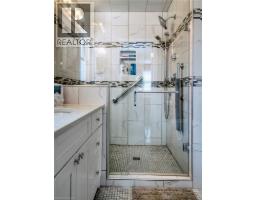 108 QUEENSWAY Drive - 22