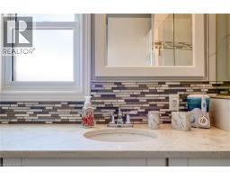 108 QUEENSWAY Drive - 23