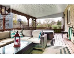 108 QUEENSWAY Drive - 35