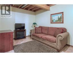 108 QUEENSWAY Drive - 44