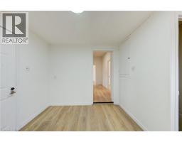 524 SIMCOE Street - 16