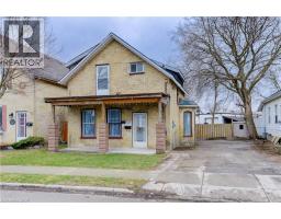 524 SIMCOE Street - 2