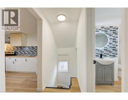 524 SIMCOE Street - 4