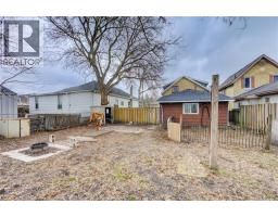 524 SIMCOE Street - 42