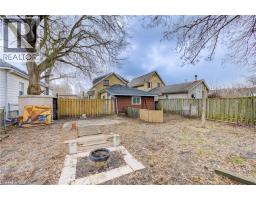 524 SIMCOE Street - 44