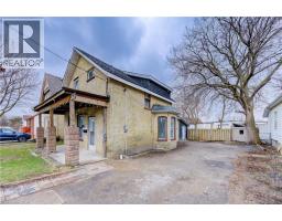 524 SIMCOE Street - 46