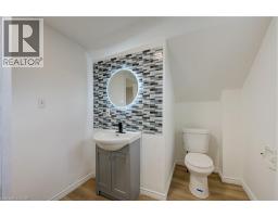 524 SIMCOE Street - 6