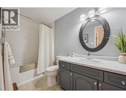 40 ABELES Avenue - 19