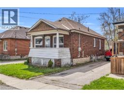 234 CLARENCE Street - 3