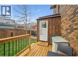 9 SPADINA Road E - 29