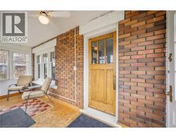 9 SPADINA Road E - 5