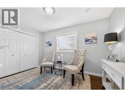 22 LINDA Crescent - 23