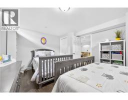 22 LINDA Crescent - 35