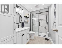 22 LINDA Crescent - 37