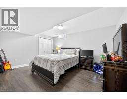 22 LINDA Crescent - 38