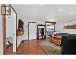 184 ELGIN Street - 4