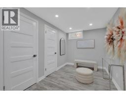 168 SILVER ASPEN Crescent - 18