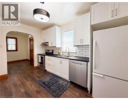 41 CHURCH Street E - 17