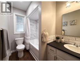 41 CHURCH Street E - 25