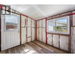 128 MAUSSER Avenue - 27