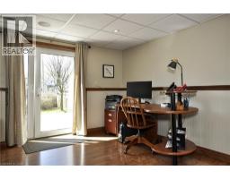 95 BARNICKE Drive - 22