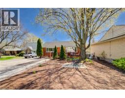 251 SHELDON Avenue N - 4