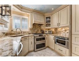 60 CHANDOS Drive - 14