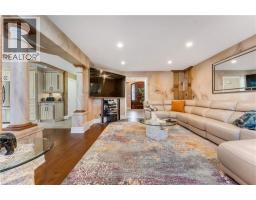 60 CHANDOS Drive - 9