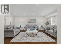 79 HOLBROOK Crescent - 11