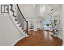 79 HOLBROOK Crescent - 12